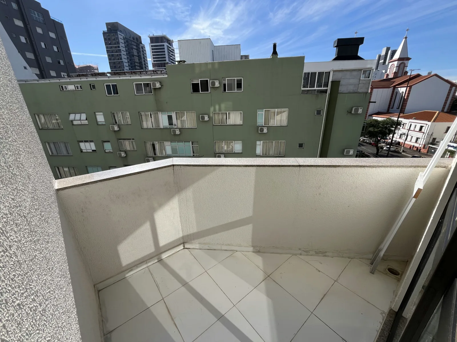 Apartamento 1 suíte para alugar no Centro em Chapecó | Mobg