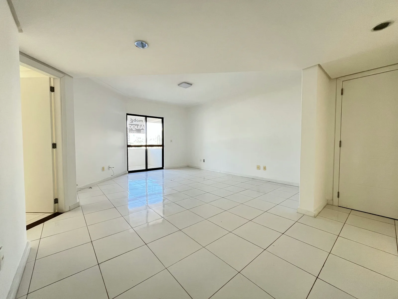 Apartamento 1 suíte para alugar no Centro em Chapecó | Mobg