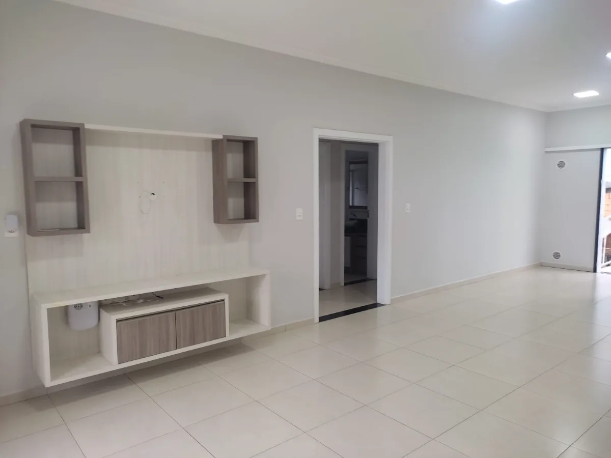 Apartamento 3 quartos para alugar no Efapi em Chapecó | Mobg