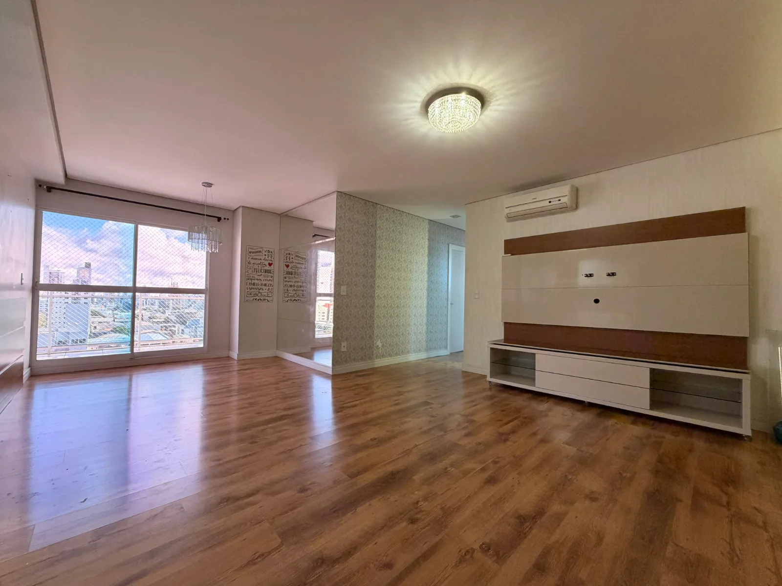 Apartamento 1 suíte para alugar no Santa Maria em Chapecó