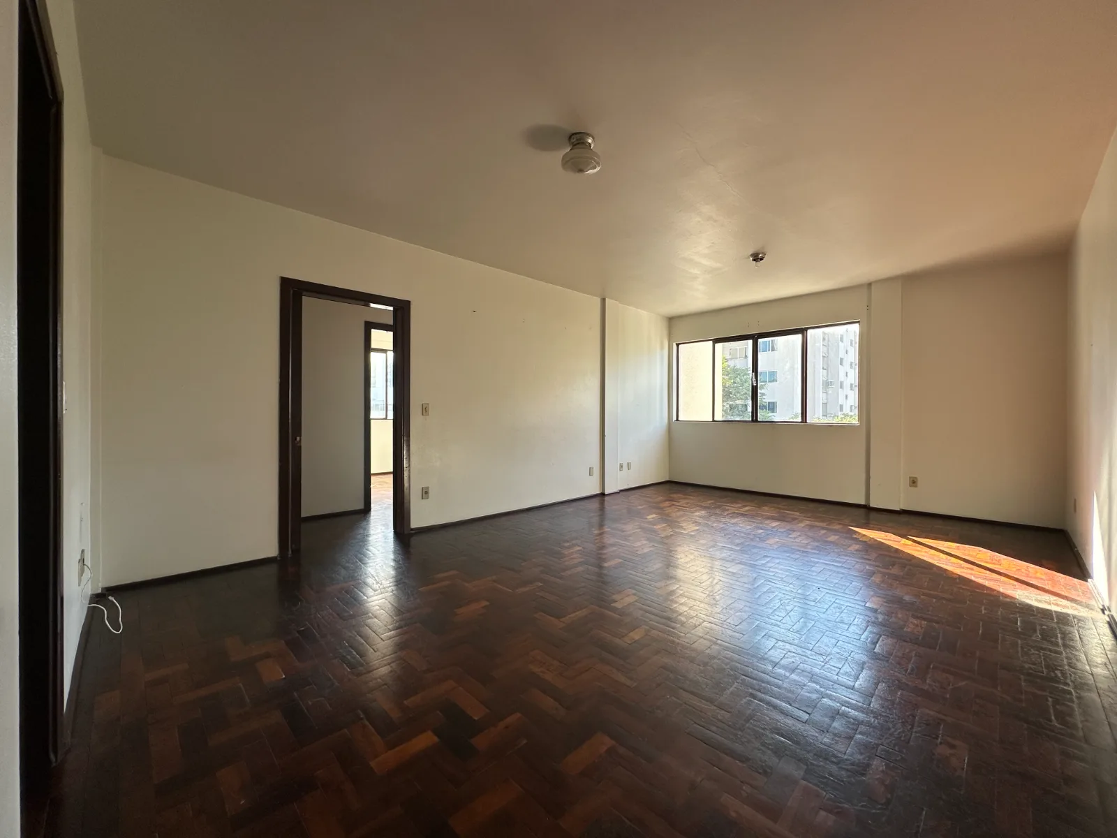 Apartamento 1 suíte para alugar no Centro em Chapecó | Mobg