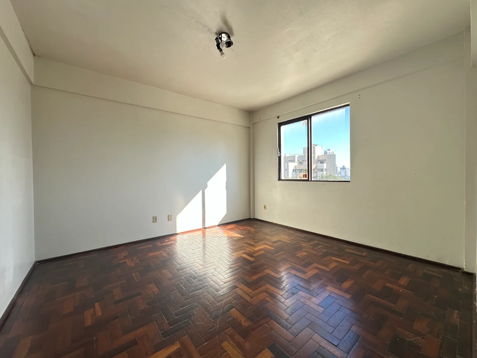 Apartamento 1 suíte para alugar no Centro em Chapecó | Mobg