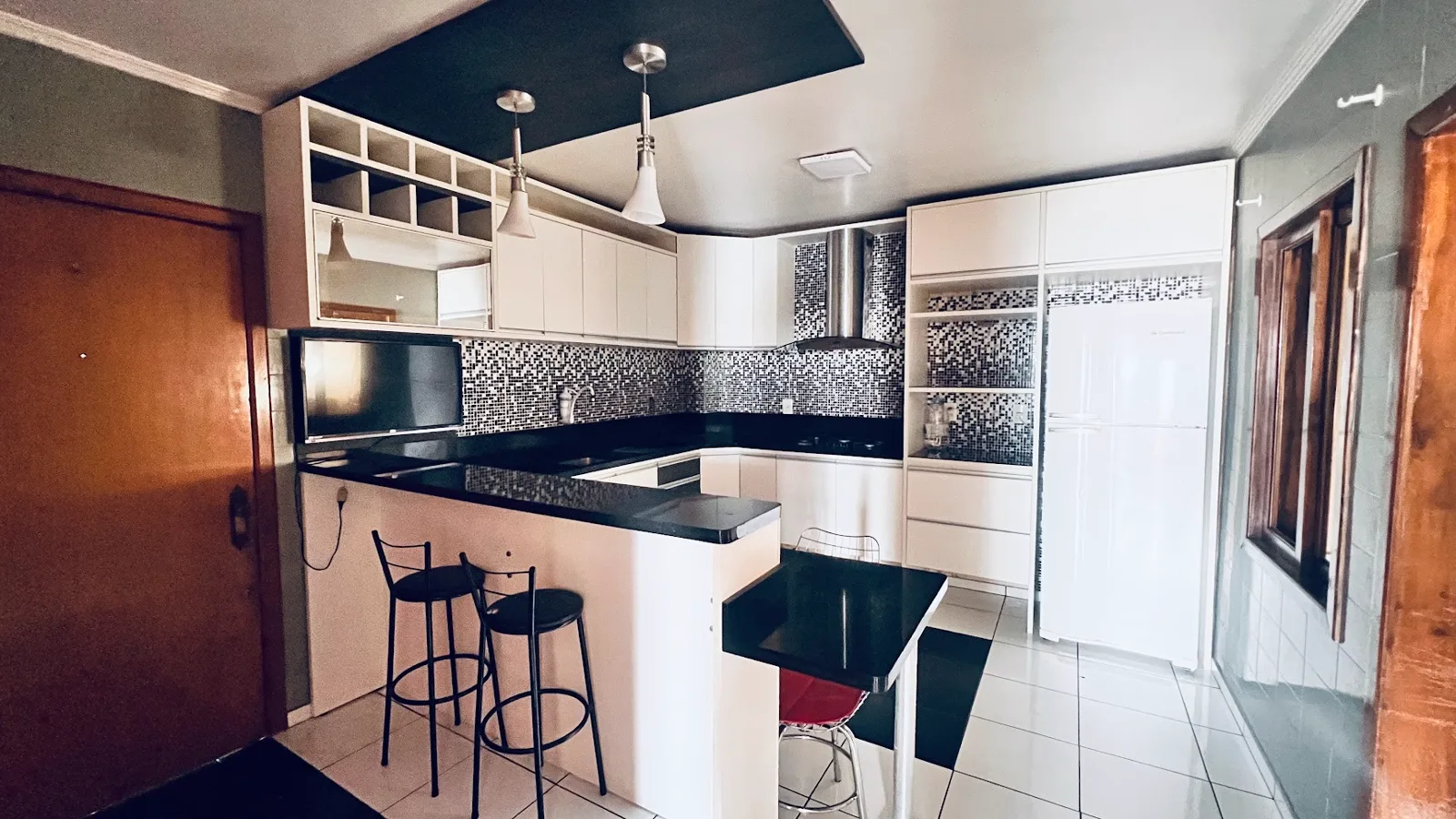 Apartamento 2 suítes para alugar no Primo Tacca em Xanxerê