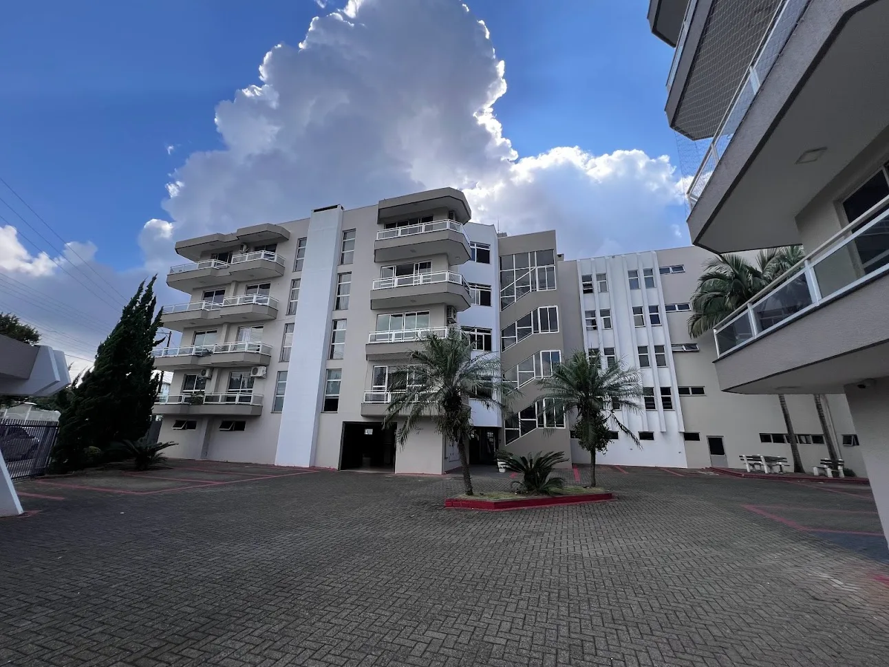 Apartamento 2 suítes para alugar no Primo Tacca em Xanxerê