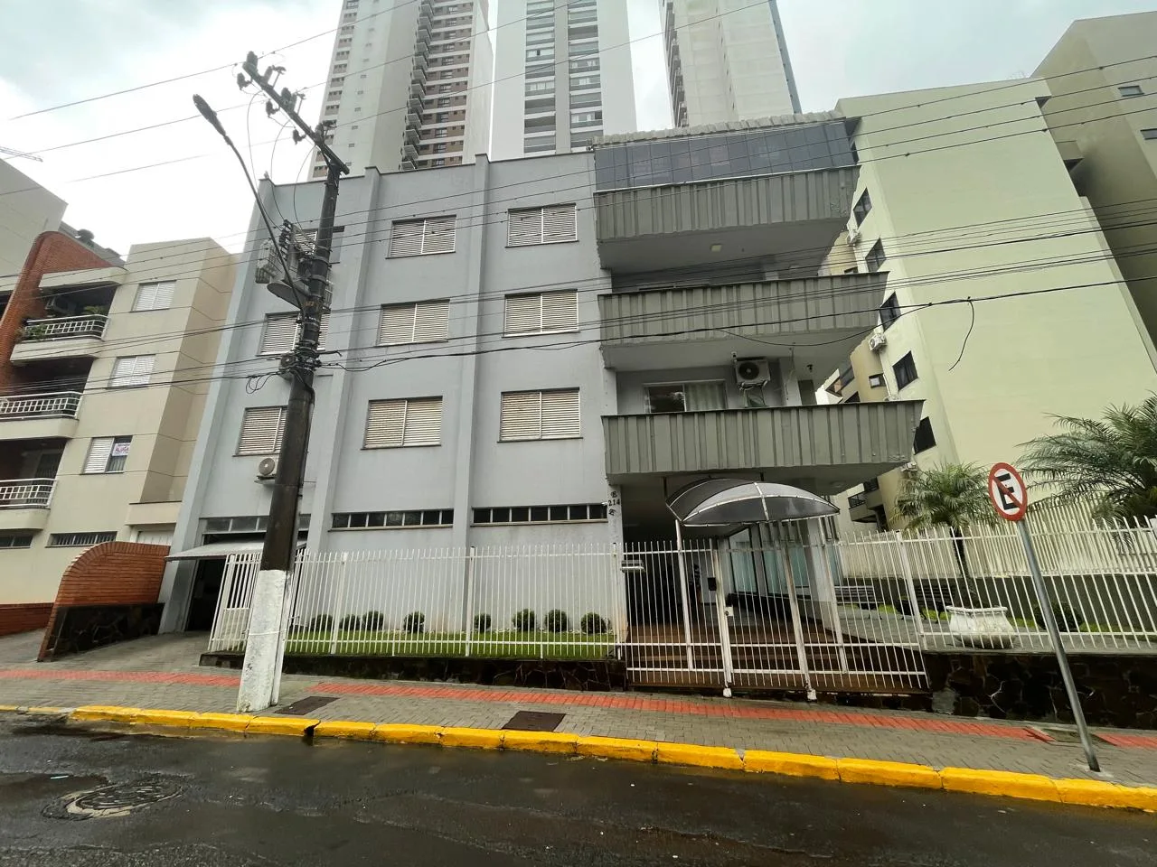 Apartamento 1 suíte para alugar no Centro em Chapecó | Mobg