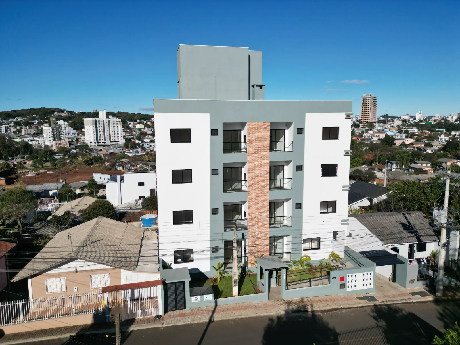 Apartamento 1 suíte para alugar no Passo dos Fortes | Mobg