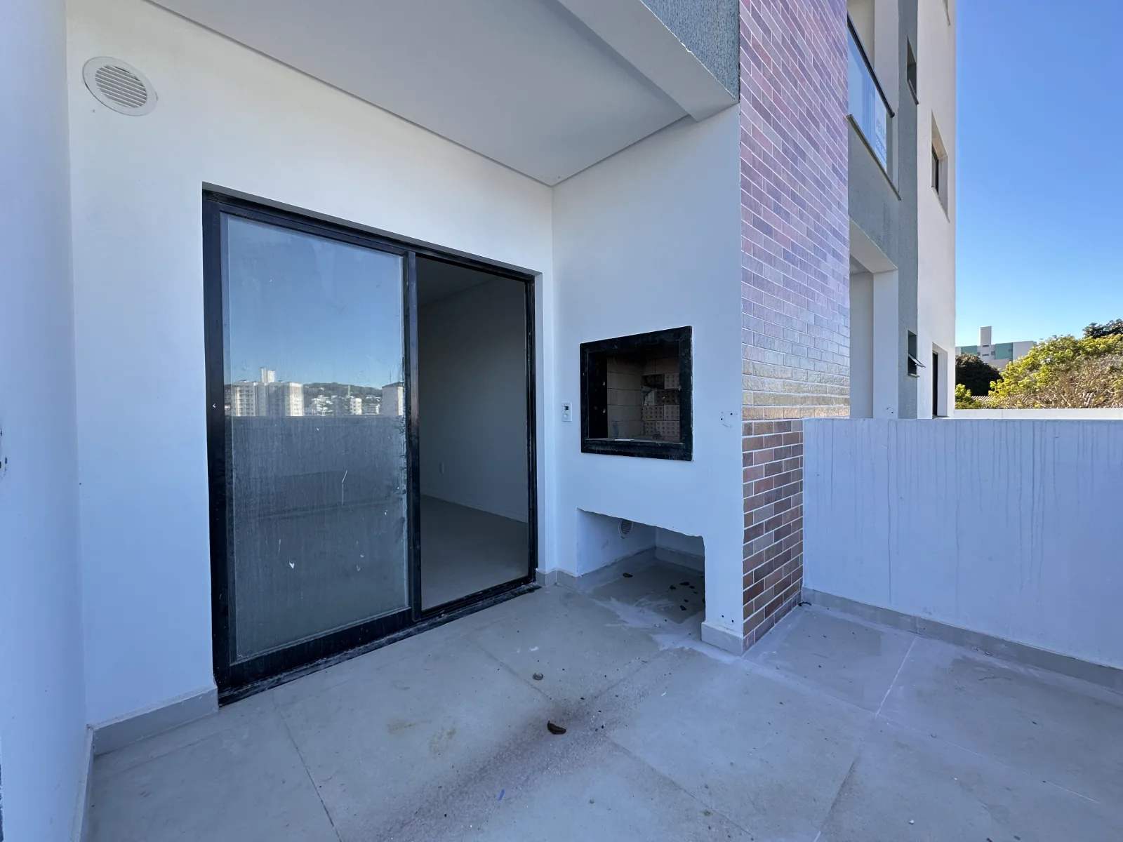 Apartamento 1 suíte para alugar no Passo dos Fortes | Mobg
