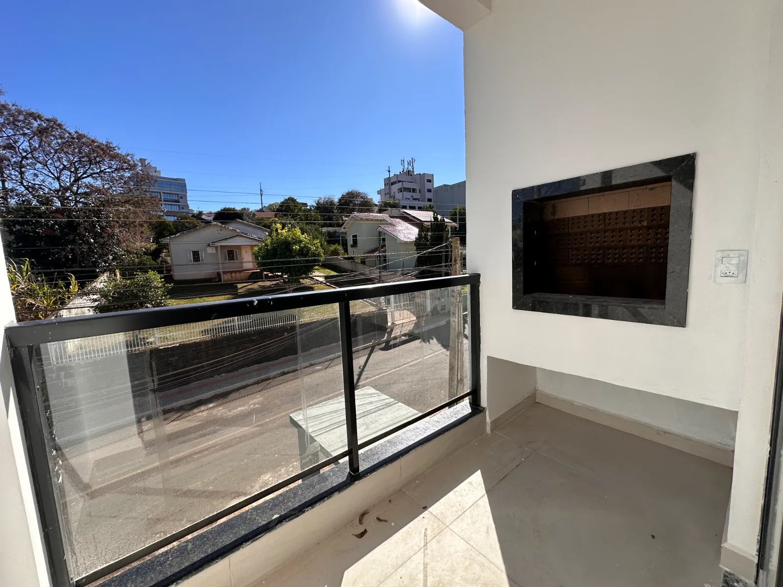 Apartamento 1 suíte para alugar no Passo dos Fortes | Mobg