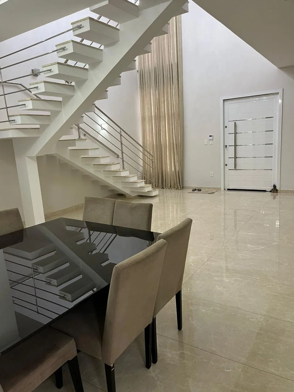 Casa 3 suítes para alugar no Primo Tacca em Xanxerê | Mobg