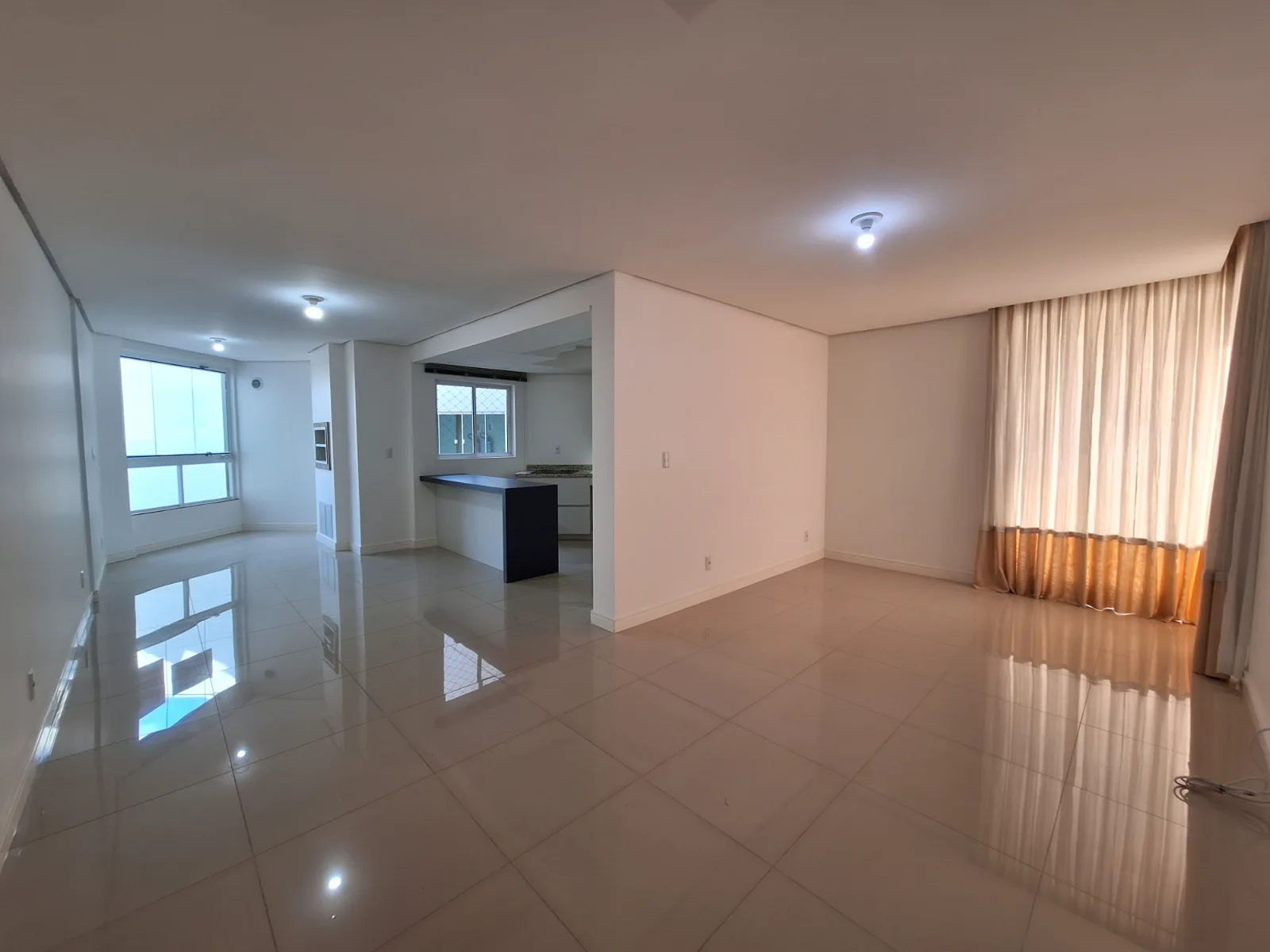Apartamento 1 suíte para alugar no Presidente Médici | Mobg