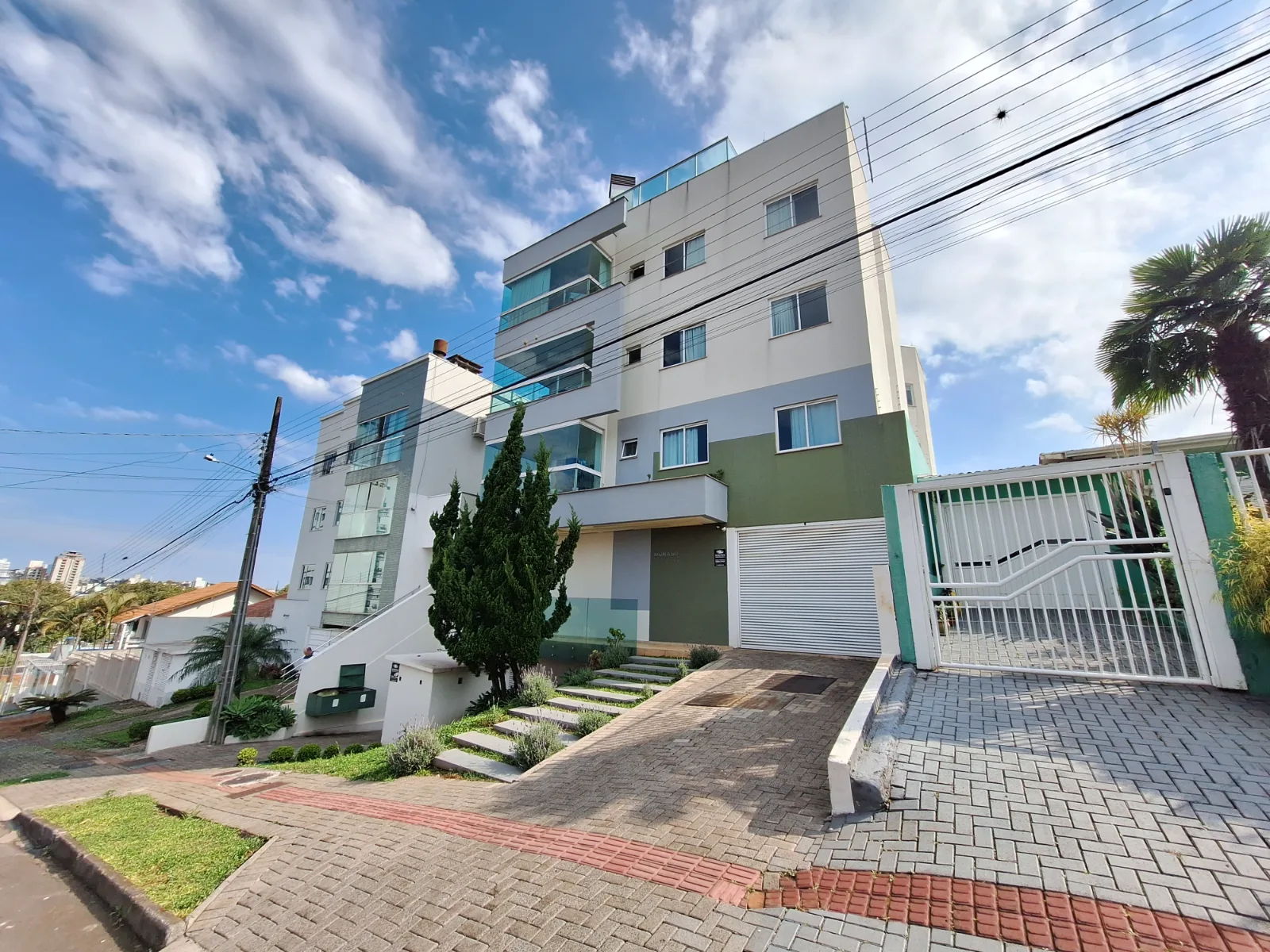 Apartamento 1 suíte para alugar no Presidente Médici | Mobg