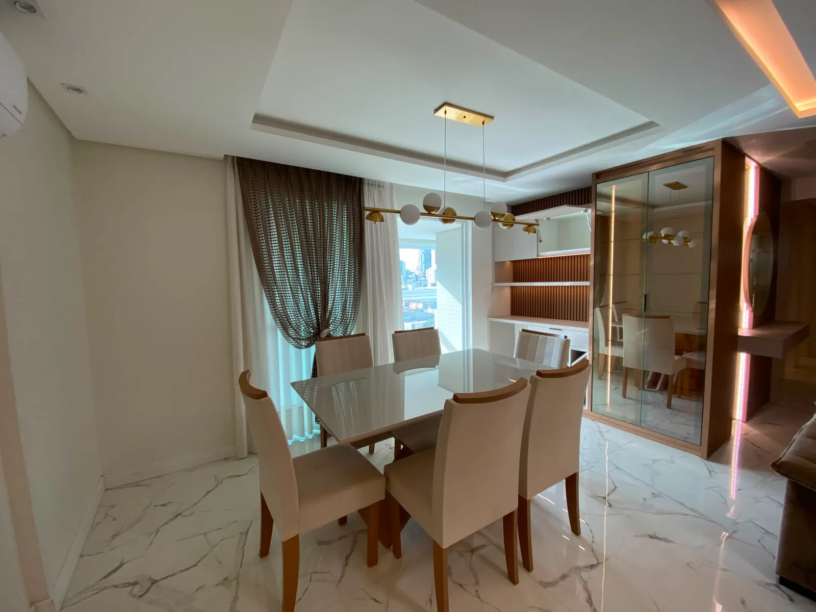 Apartamento 2 suítes para alugar no Jardim Itália em Chapecó