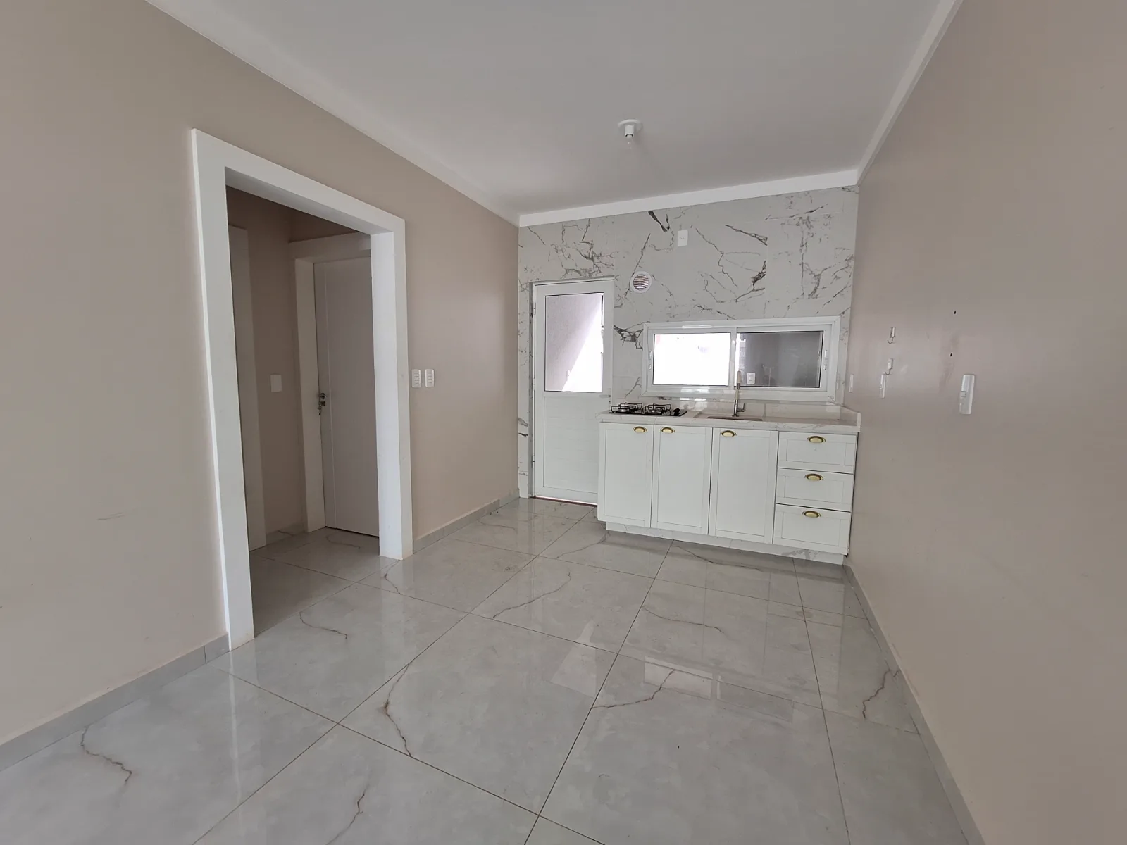 Casa 2 quartos para alugar no Desbravador em Chapecó | Mobg