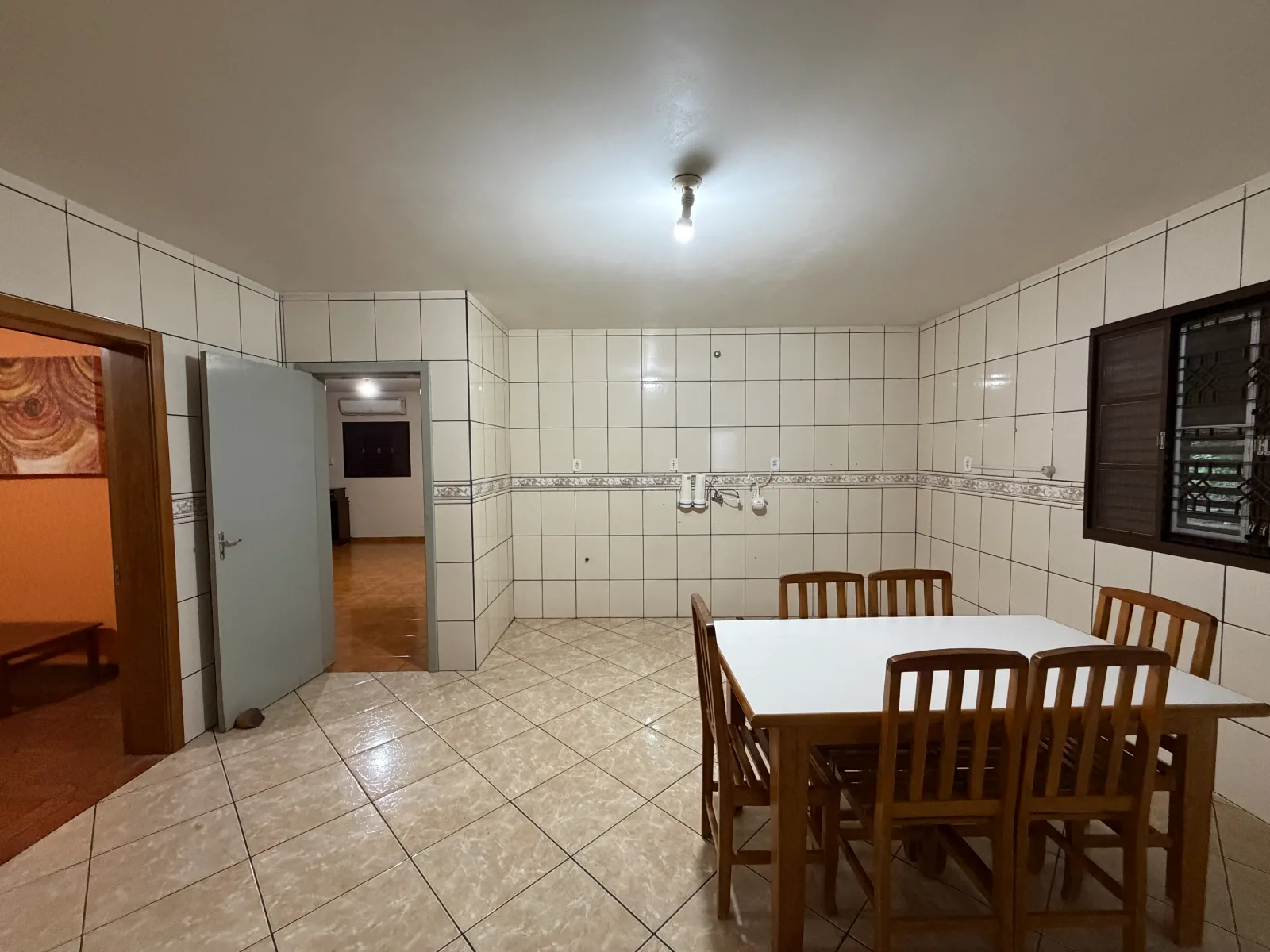 Casa 1 suíte para alugar no Pioneiro em Pinhalzinho | Mobg