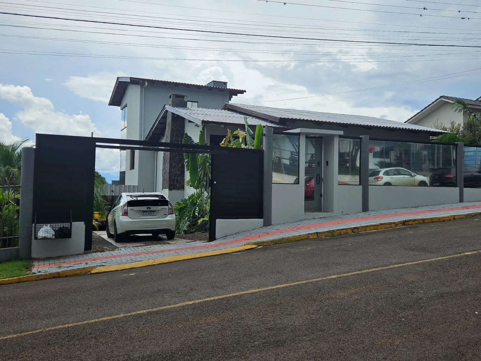 Casa 2 suítes para alugar no Engenho Braun em Chapecó | Mobg