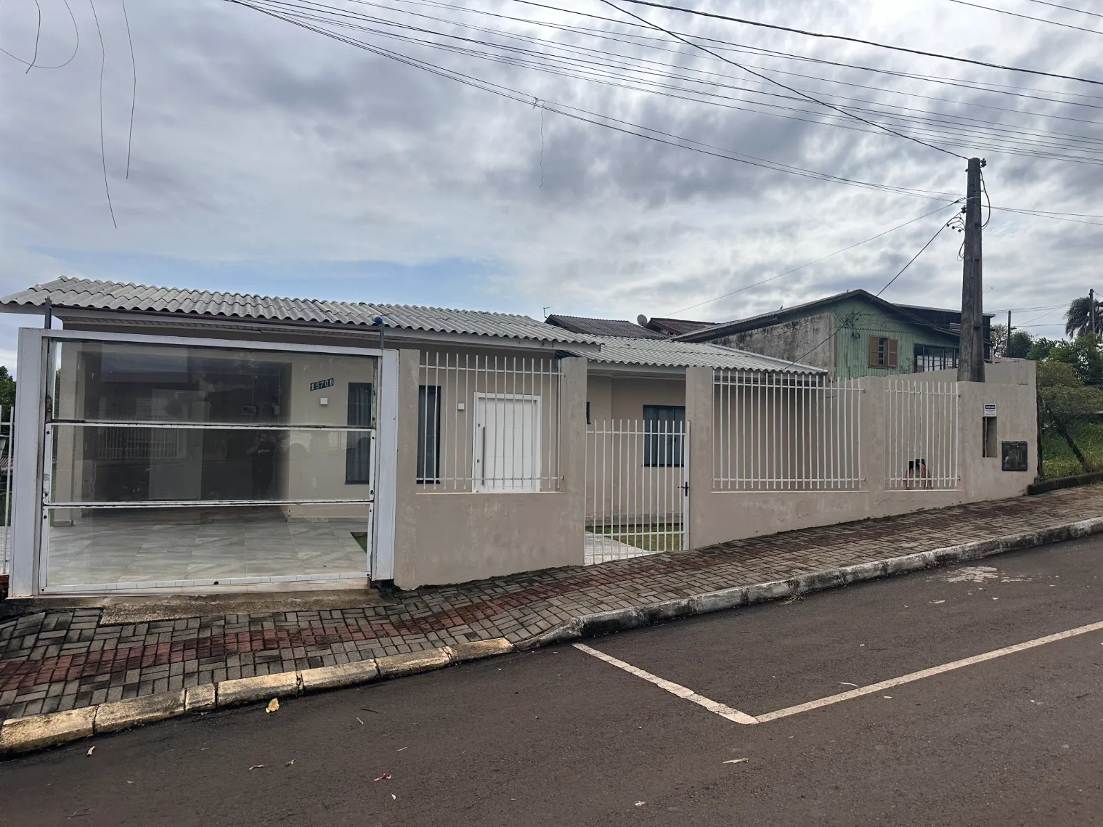 Casa 1 suíte para alugar no Universitário em Chapecó | Mobg