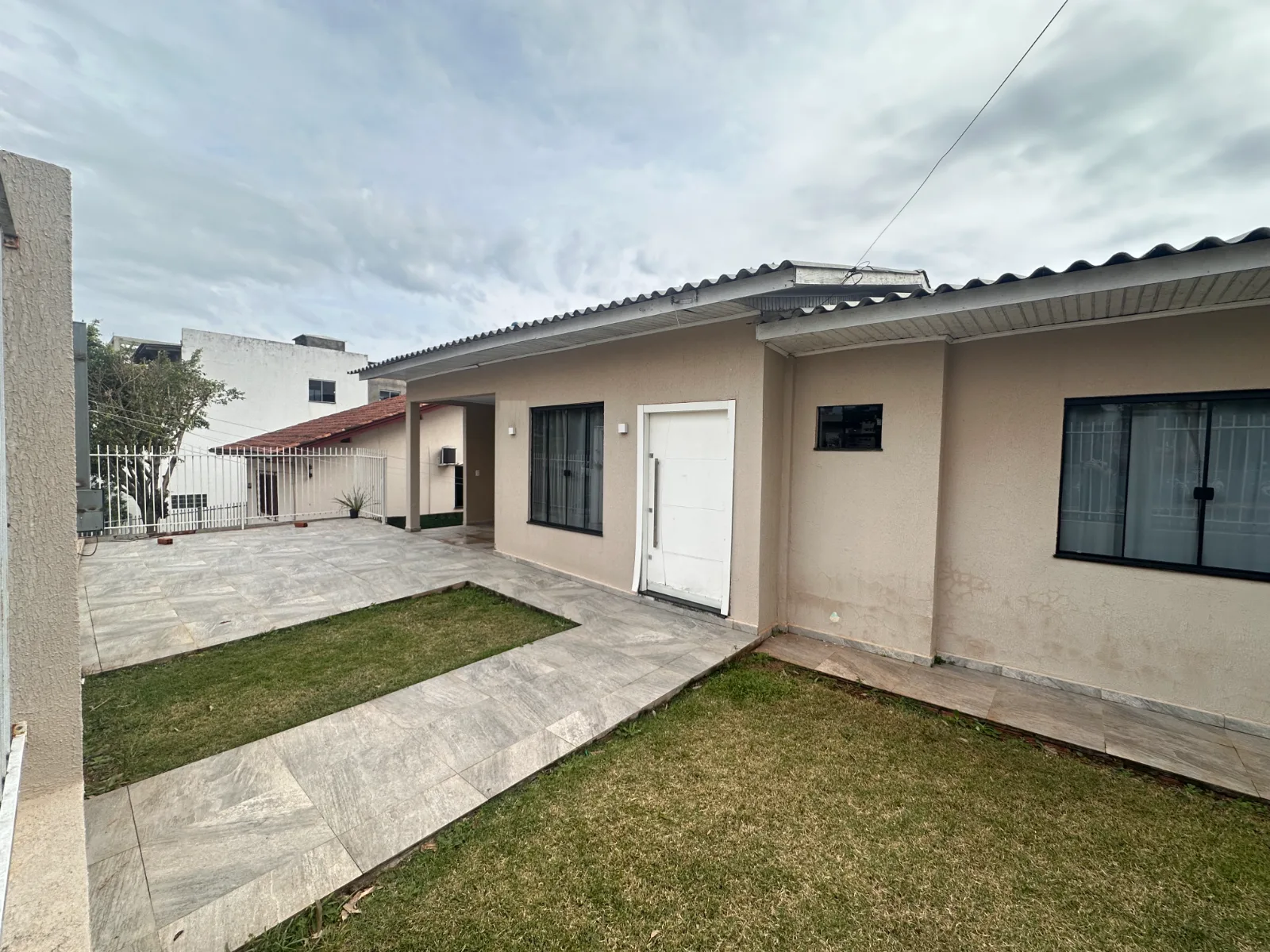 Casa 1 suíte para alugar no Universitário em Chapecó | Mobg