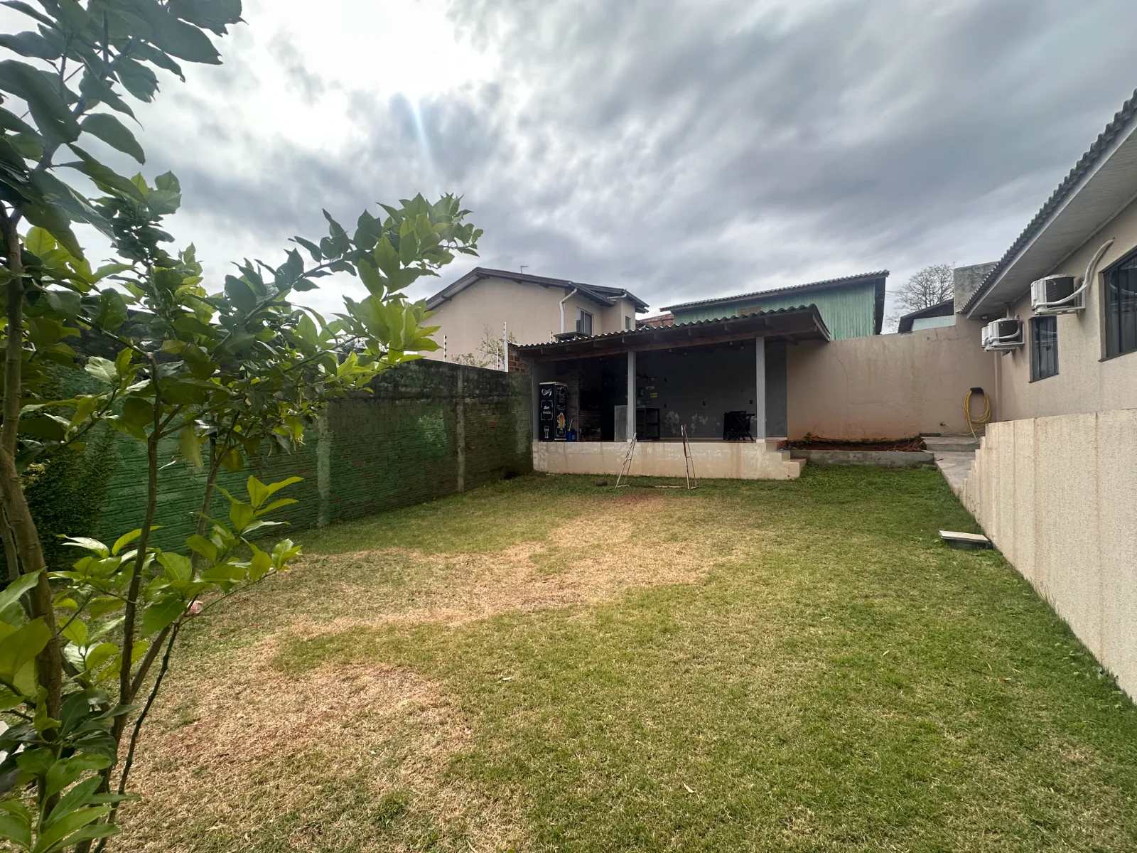 Casa 1 suíte para alugar no Universitário em Chapecó | Mobg